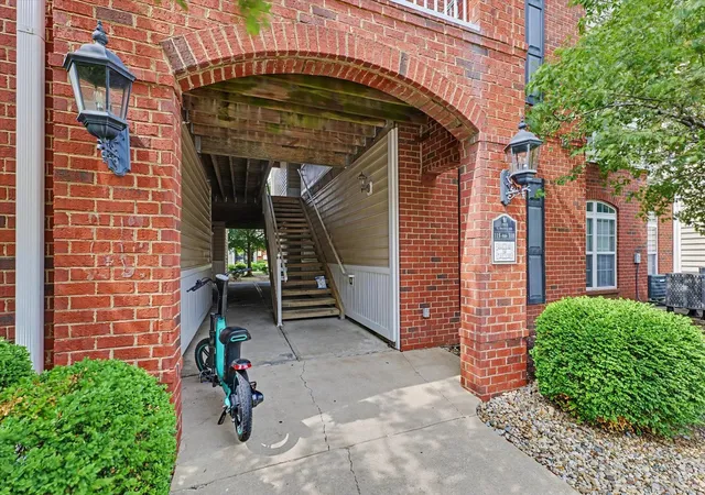 Homes for sale in Urbana, IL | 1905 N Lincoln Ave #317, Urbana, IL 61801 | MLS# 12678420