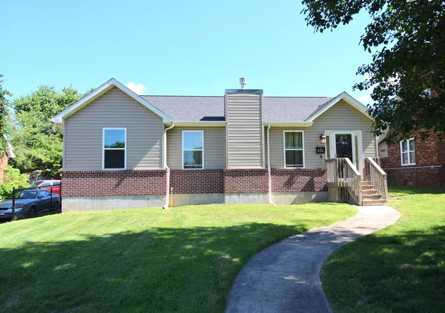 Homes for sale in Mt Vernon, IL | 824 N Pace Ave, Mt Vernon, IL 62864 | MLS# 12678430