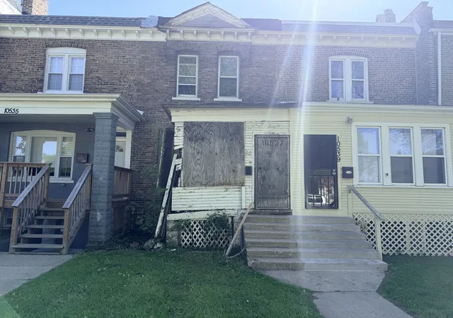 1st image of 10537 S Corliss Ave, Chicago, IL 60628 | MLS# 12678465