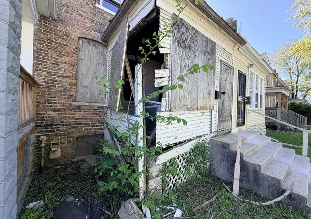 2nd image of 10537 S Corliss Ave, Chicago, IL 60628 | MLS# 12678465