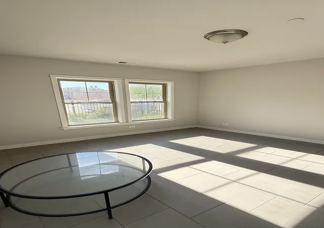 3rd image of 3232 S Shields Ave, Chicago, IL 60616 | MLS# 12678488