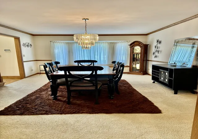 5th image of 156 Elizabeth Ct, Wood Dale, IL 60191 | MLS# 12678495