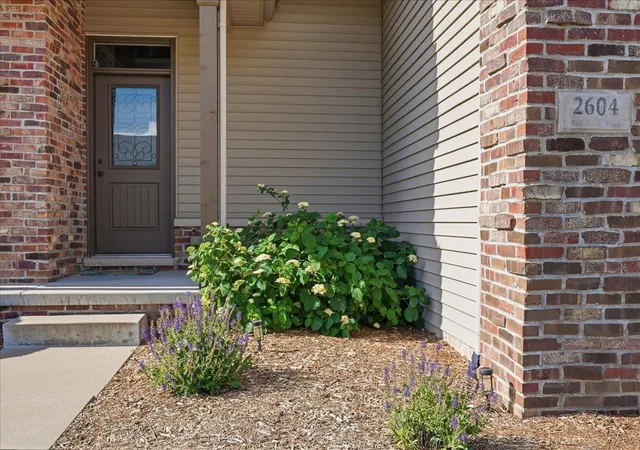 Homes for sale in Normal, IL | 2604 Red Rock Rd, Normal, IL 61761 | MLS# 12678510