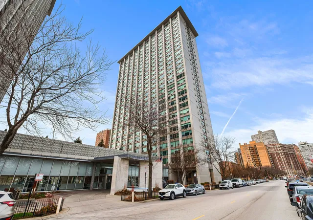 Homes for sale in Chicago, IL | 3600 N Lake Shore Dr #2122, Chicago, IL 60613 | MLS# 12678512