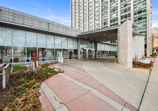 Homes for sale in Chicago, IL | 3600 N Lake Shore Dr #2122, Chicago, IL 60613 | MLS# 12678512