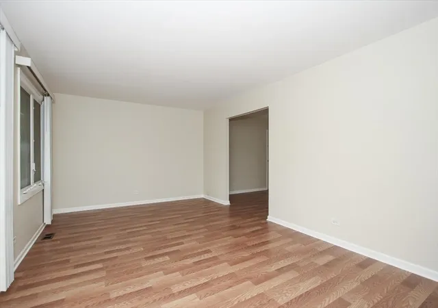 2nd image of 1475 Rosedale Ln, Hoffman Estates, IL 60169 | MLS# 12678532