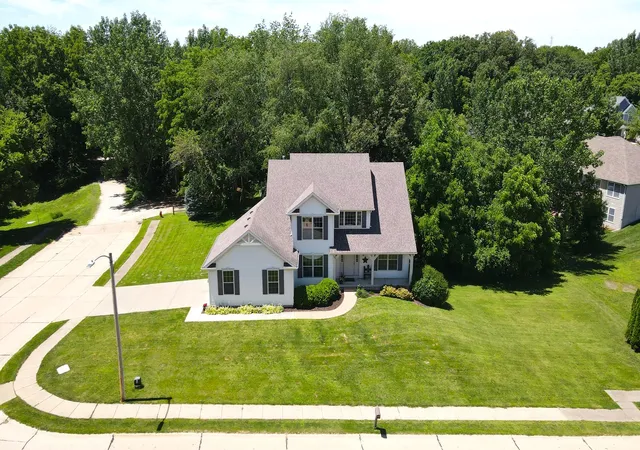 Homes for sale in Coal Valley, IL | 1606 E 5th St, Coal Valley, IL 61240 | MLS# 12678591