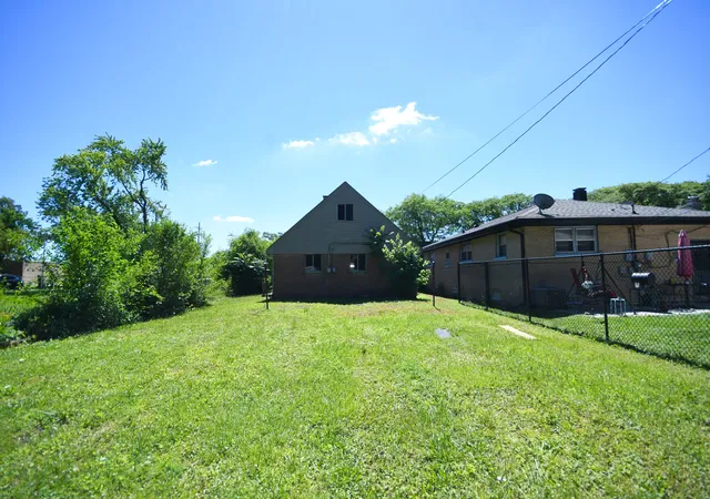 2nd image of 1224 Center Ave, Chicago Heights, IL 60411 | MLS# 12678623