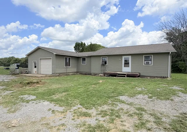 2nd image of 855 Beech Hollow Rd, Harrisburg, IL 62946 | MLS# 12678625