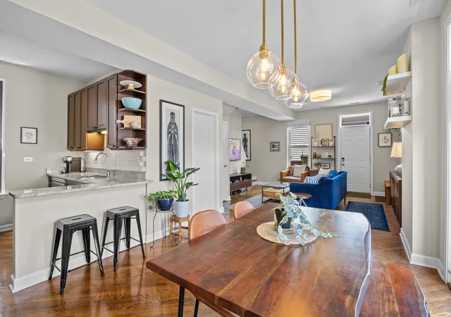 Homes for sale in Chicago, IL | 1920 W Dickens Ave #3R, Chicago, IL 60614 | MLS# 12678652