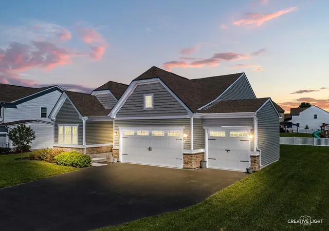 Homes for sale in Sandwich, IL | 901 S Wind Dr, Sandwich, IL 60548 | MLS# 12678659