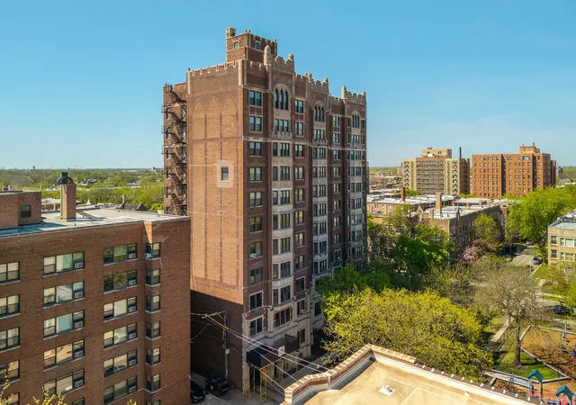 Homes for sale in Chicago, IL | 6901 S Oglesby Ave, Chicago, IL 60649