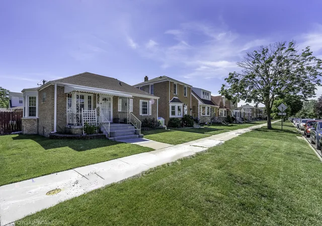Homes for sale in Chicago, IL | 3461 N Pacific Ave, Chicago, IL 60634 | MLS# 12678763