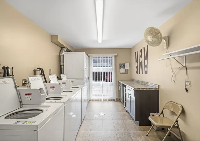 Listing Photo 2 - Condo for sale in building located at 7229 W Higgins Ave, Chicago, IL 60656 - Unit #105