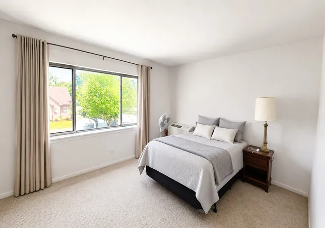 Listing Photo 4 - Condo for sale in building located at 2650 Central Dr, Flossmoor, IL 60422 - Unit #1N
