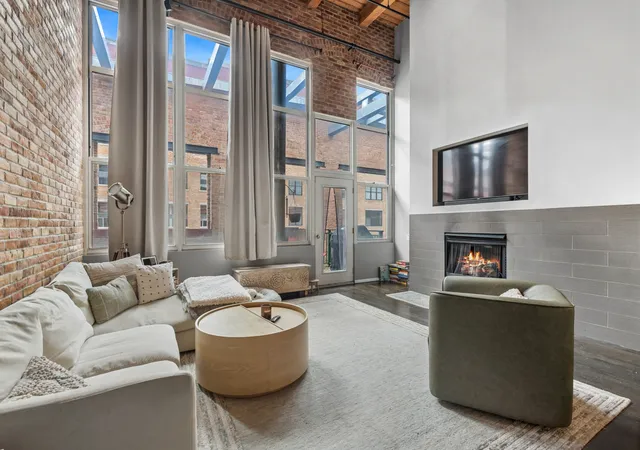 Homes for sale in Chicago, IL | 1000 W Washington Blvd #430, Chicago, IL 60607 | MLS# 12678792