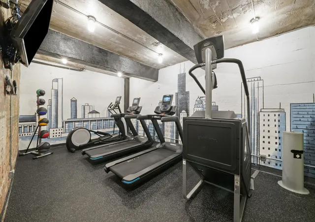 2nd image of 1120 N Lake Shore Dr, Chicago, IL 60611