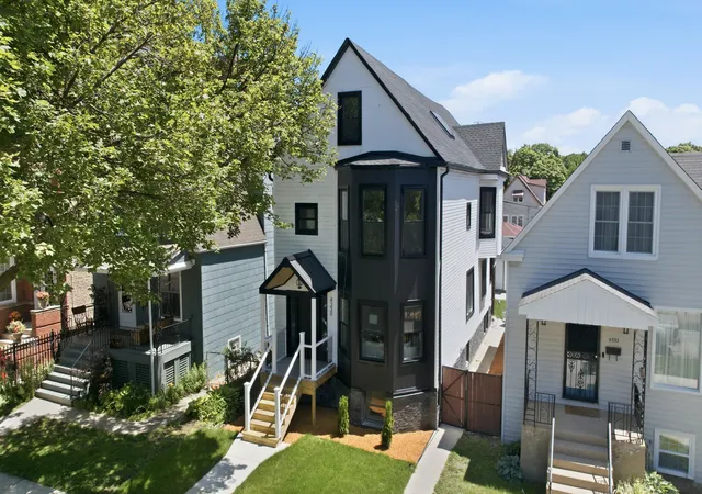 Homes for sale in Chicago, IL | (Undisclosed), Chicago, IL 60618 | MLS# 12678810