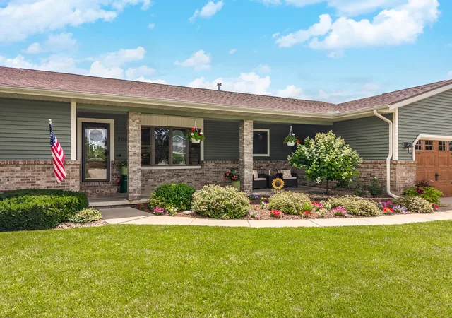 Homes for sale in Pontiac, IL | 708 N Cherokee Ln, Pontiac, IL 61764 | MLS# 12678831