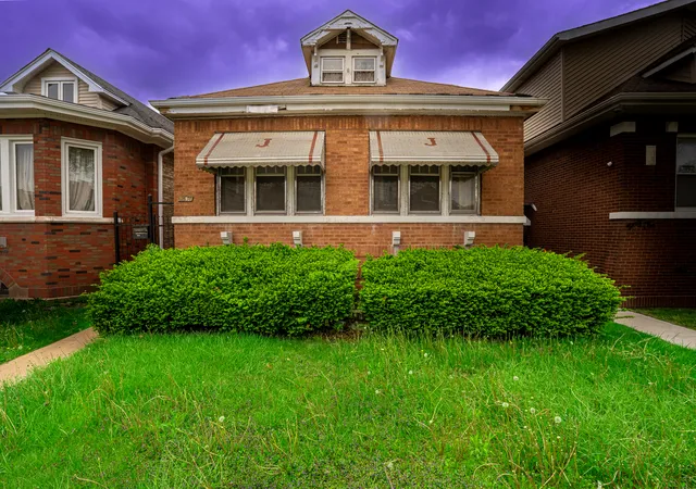 3rd image of 8014 S Perry Ave, Chicago, IL 60620 | MLS# 12678832