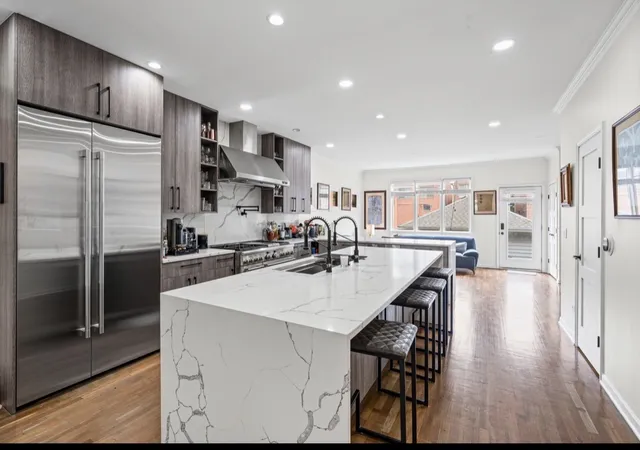 Homes for sale in Chicago, IL | 1302 W 33Rd St, Chicago, IL 60608 | MLS# 12678846