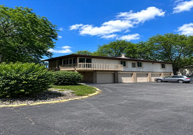 Homes for sale in Orland Park, IL | 15713 Orlan Brook Dr #100, Orland Park, IL 60462 | MLS# 12678853