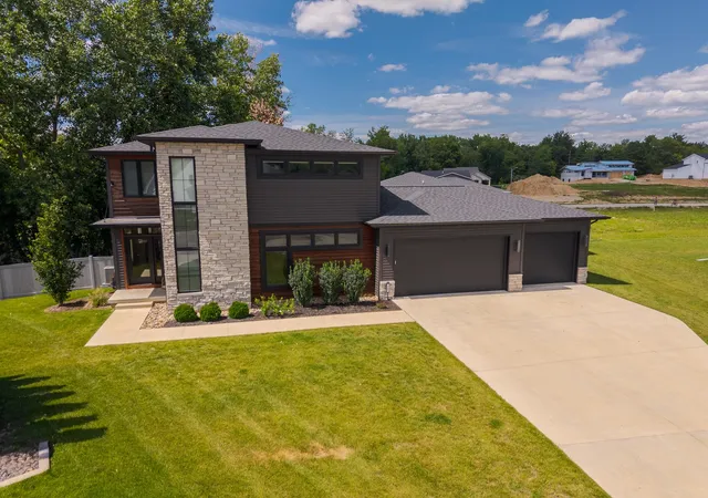 Homes for sale in Downs, IL | 102 Raef Rd, Downs, IL 61736 | MLS# 12678991