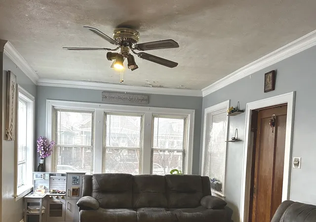 5th image of 5839 S Sacramento Ave, Chicago, IL 60629 | MLS# 12679003