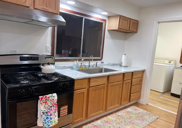 Photo 3 of Sale Pending at 4930 S Luna Ave, Chicago, IL 60638 | MLS# 12679004 | Listing updated on 2026-08-12