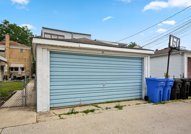 Homes for sale in Chicago, IL | 5922 N Melvina Ave, Chicago, IL 60646 | MLS# 12679025