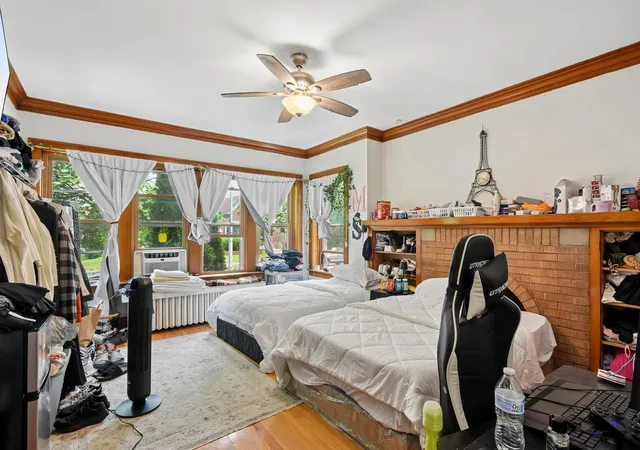 Homes for sale in Chicago, IL | 5922 N Melvina Ave, Chicago, IL 60646 | MLS# 12679025