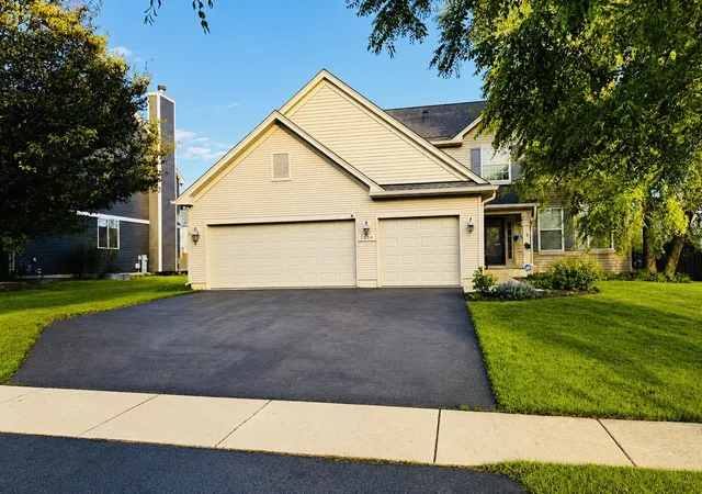1st image of 2204 Seaton Ave, Joliet, IL 60431 | MLS# 12679033