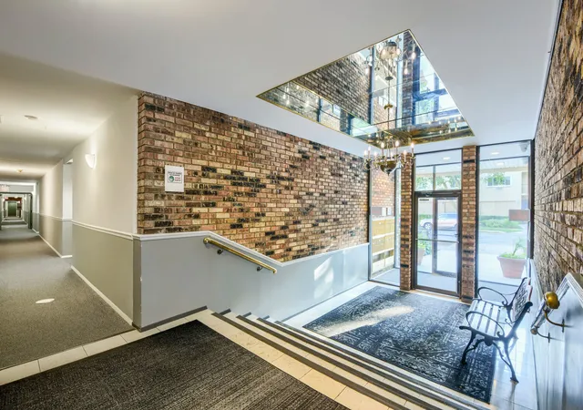 Homes for sale in Oak Park, IL | 420 Home Ave #309N, Oak Park, IL 60302 | MLS# 12679037
