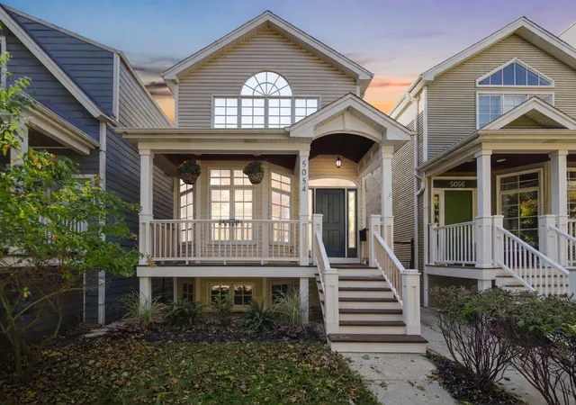 Homes for sale in Chicago, IL | 5054 N Claremont Ave, Chicago, IL 60625 | MLS# 12679038