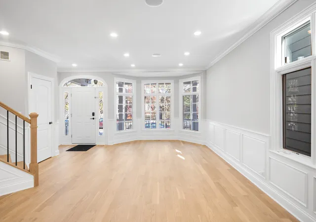 Homes for sale in Chicago, IL | 5054 N Claremont Ave, Chicago, IL 60625 | MLS# 12679038