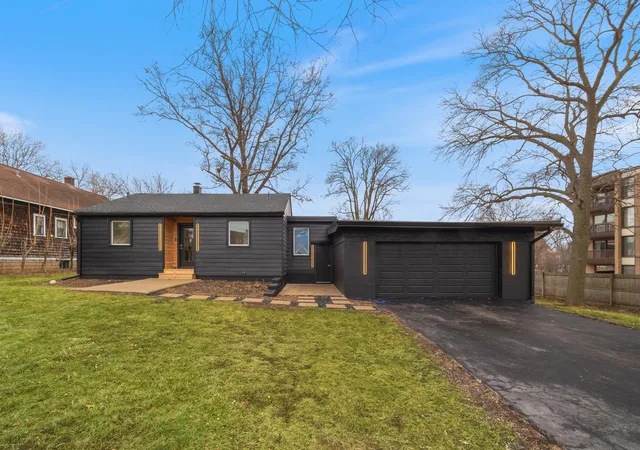 Homes for sale in Glenview, IL | 1809 Jefferson Ave, Glenview, IL 60025 | MLS# 12679056