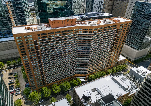 3rd image of 211 E Ohio St #2313, Chicago, IL 60611 | MLS# 12679143