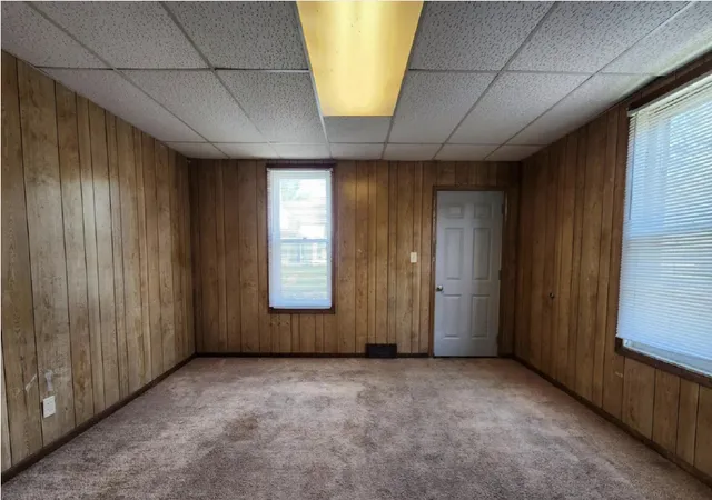 3rd image of 2001 W 6Th St, Davenport, IA 52802 | MLS# 12679182