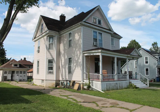 Homes for sale in Cambridge, IL | 115 E Court St, Cambridge, IL 61238 | MLS# 12679236