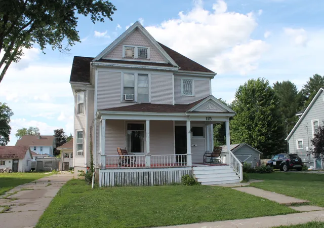 Homes for sale in Cambridge, IL | 115 E Court St, Cambridge, IL 61238 | MLS# 12679236