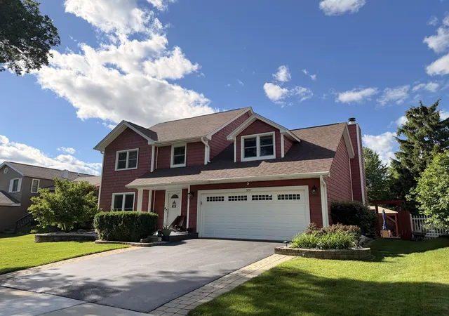 3rd image of 579 Hempstead Ave, Naperville, IL 60565 | MLS# 12679248