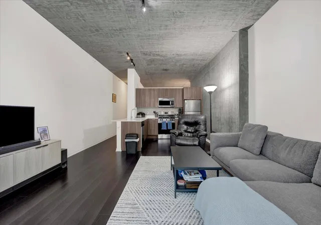 Homes for sale in Chicago, IL | 1345 S Wabash Ave #907, Chicago, IL 60605 | MLS# 12679261