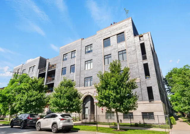 1st image of 5748 N Hermitage Ave #404, Chicago, IL 60660 | MLS# 12679301