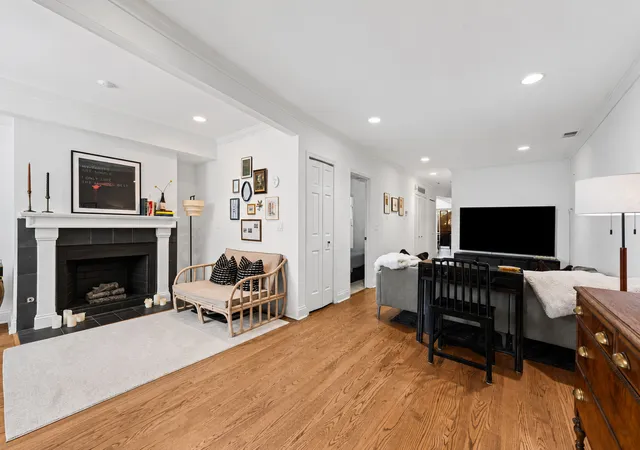 Homes for sale in Chicago, IL | 2216 N Sedgwick St #1, Chicago, IL 60614 | MLS# 12679369