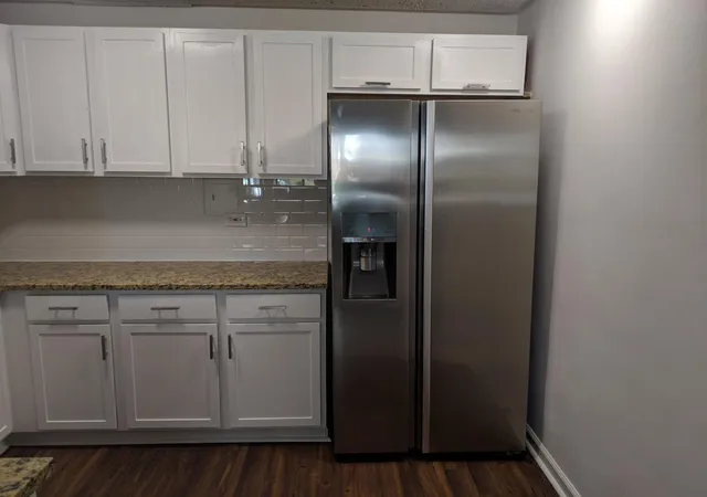 2nd image of 1540 N State Pkwy, Chicago, IL 60610