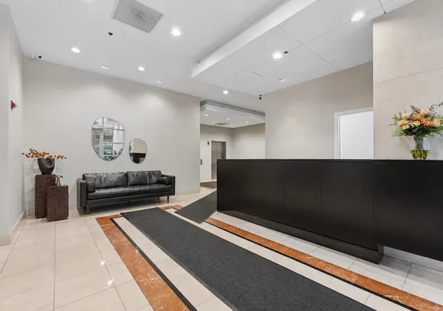 2nd image of 330 W Grand Ave #1403, Chicago, IL 60654 | MLS# 12679397