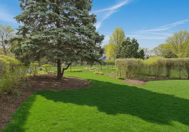 5th image of 1554 Chickasaw Dr, Naperville, IL 60563 | MLS# 12679410