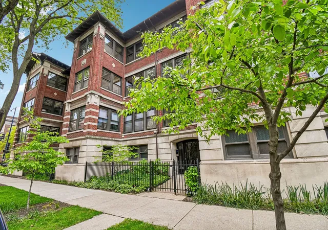 Homes for sale in Chicago, IL | 5054 S Woodlawn Ave #3C, Chicago, IL 60615 | MLS# 12679414
