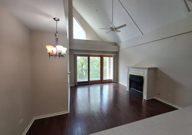 4th image of 1111 Burlington Ave, Lisle, IL 60532