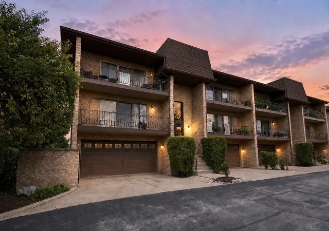 Photo 1 of Condo for sale at 9839 Natoma Ave #5, Chicago Ridge, IL 60415 | MLS# 12679445 | Listing updated on 2026-09-13